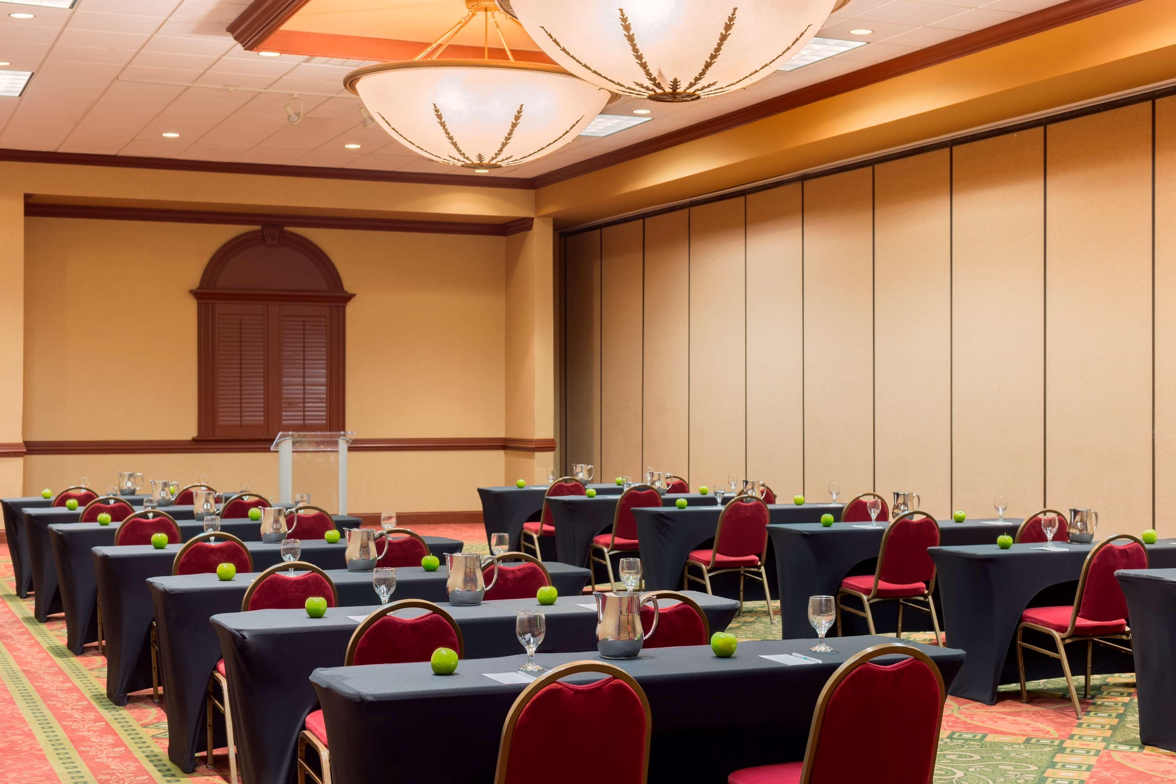 Embassy Suites By Hilton Columbia Greystone Екстериор снимка