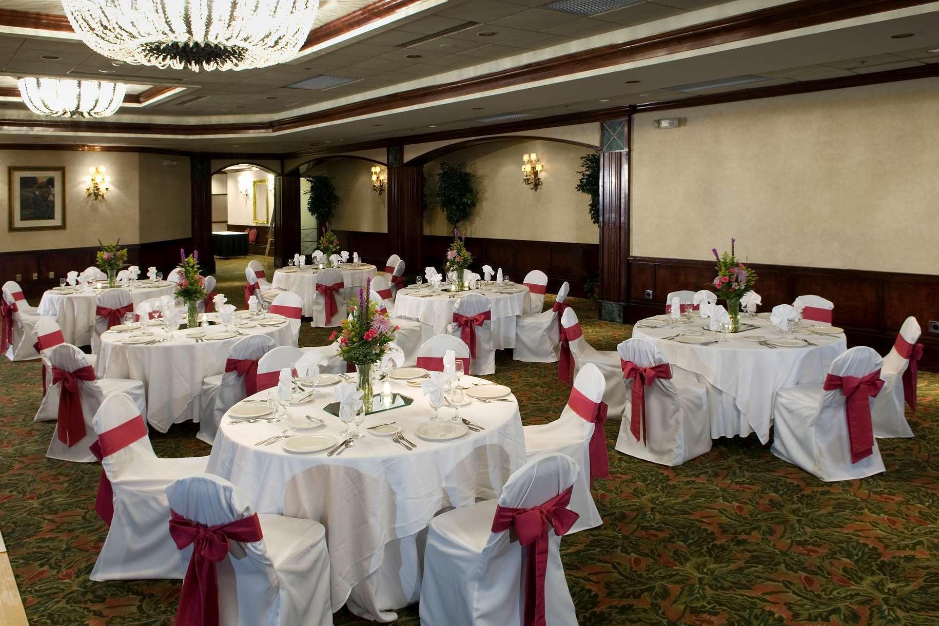 Embassy Suites By Hilton Columbia Greystone Екстериор снимка