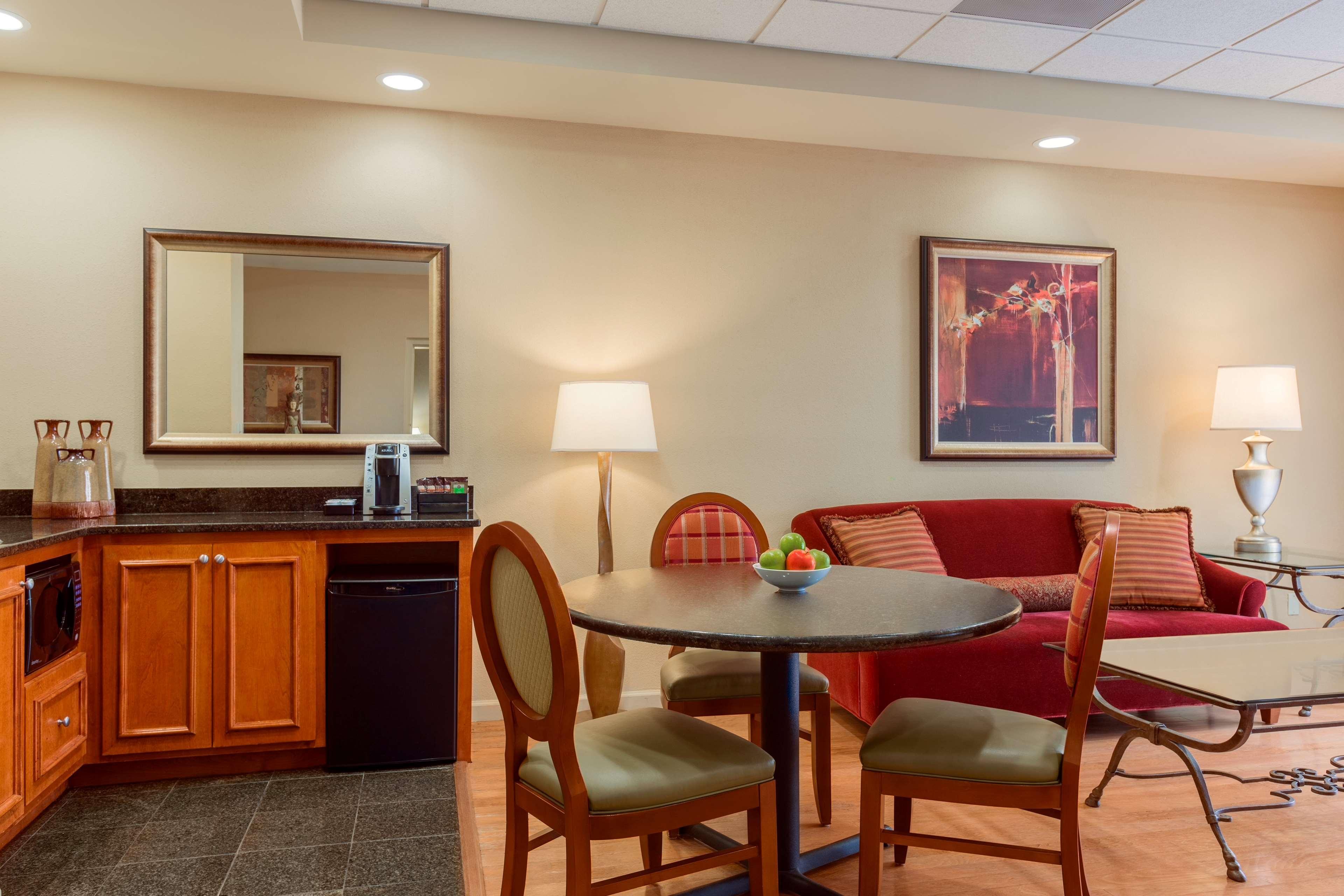 Embassy Suites By Hilton Columbia Greystone Екстериор снимка