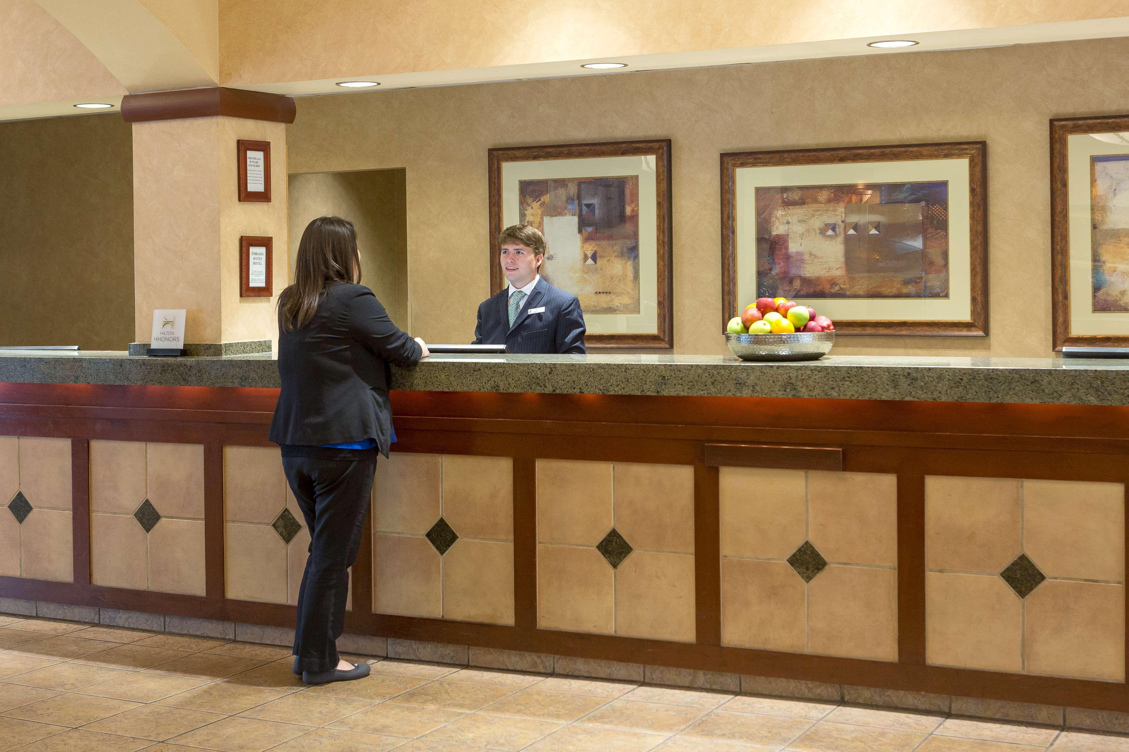 Embassy Suites By Hilton Columbia Greystone Екстериор снимка