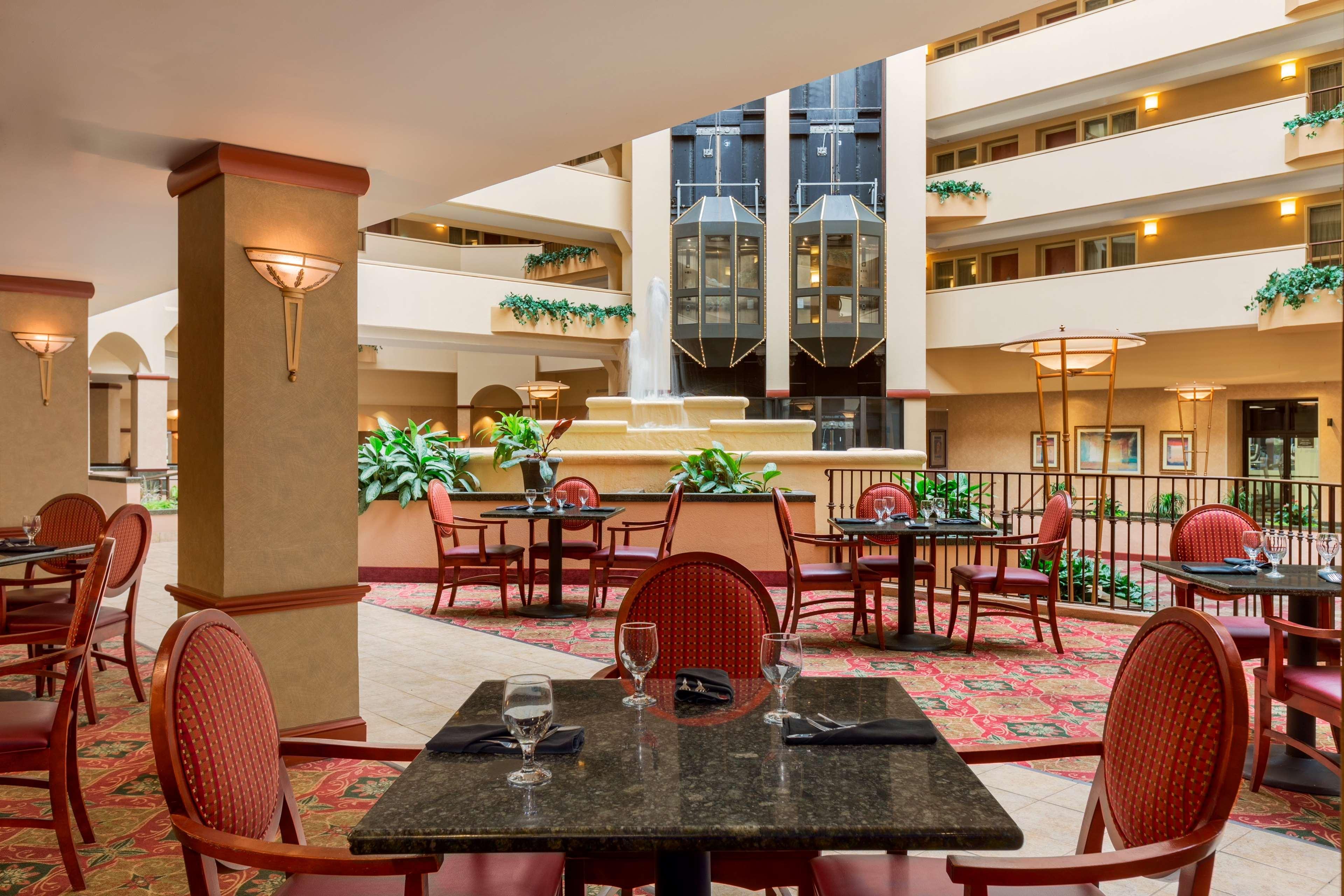 Embassy Suites By Hilton Columbia Greystone Екстериор снимка
