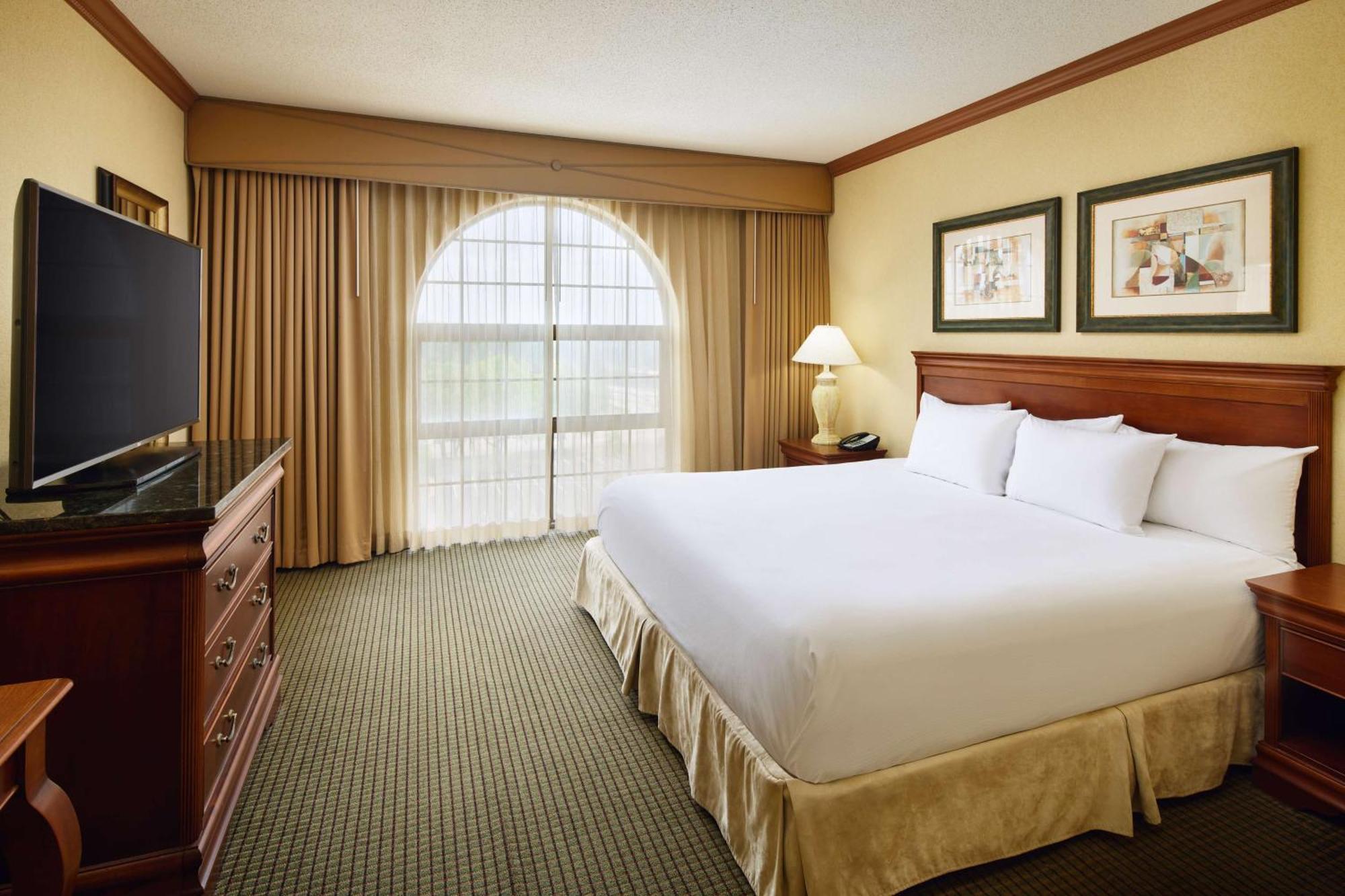 Embassy Suites By Hilton Columbia Greystone Екстериор снимка