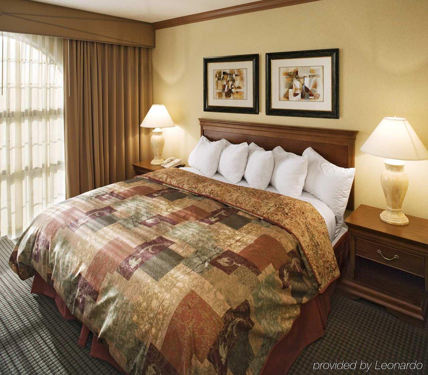 Embassy Suites By Hilton Columbia Greystone Стая снимка