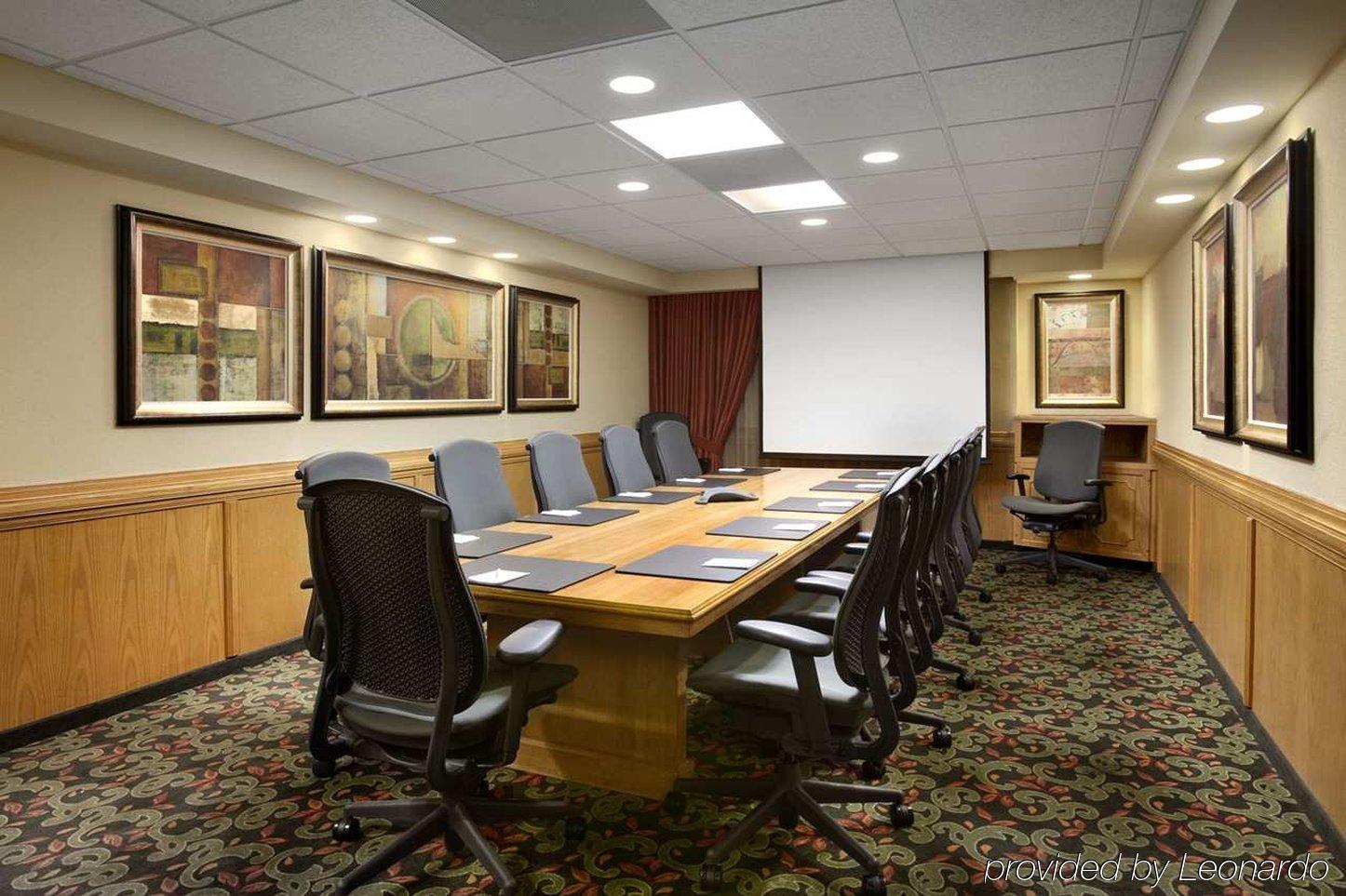 Embassy Suites By Hilton Columbia Greystone Бизнес снимка