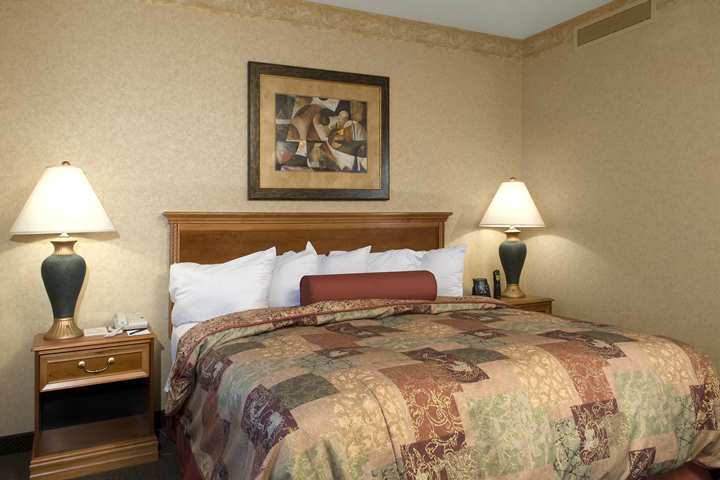 Embassy Suites By Hilton Columbia Greystone Екстериор снимка
